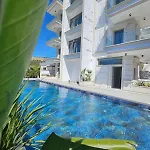 Hotel Merit Garden
