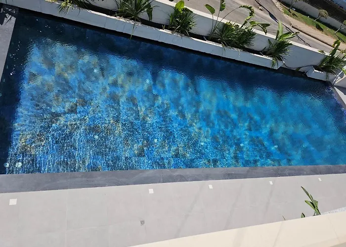 Merit Garden Hotel *