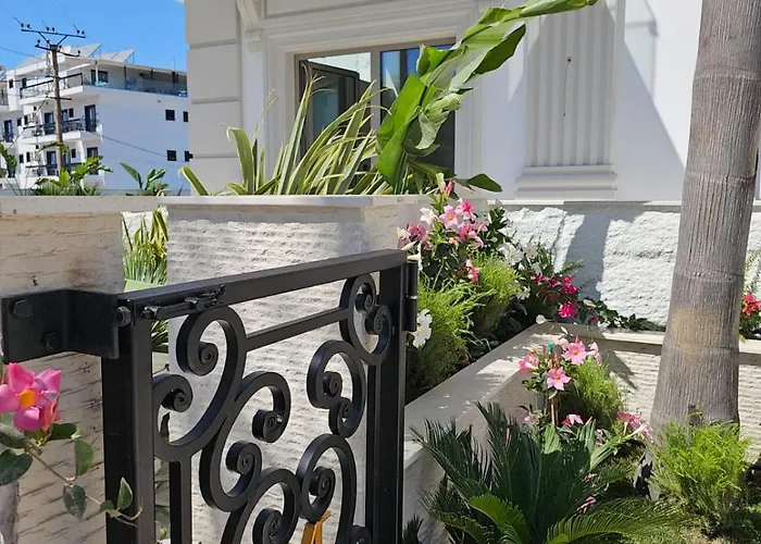 Hotel Merit Garden *