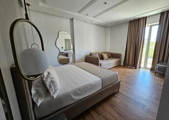 Merit Garden * Εξαμίλιο